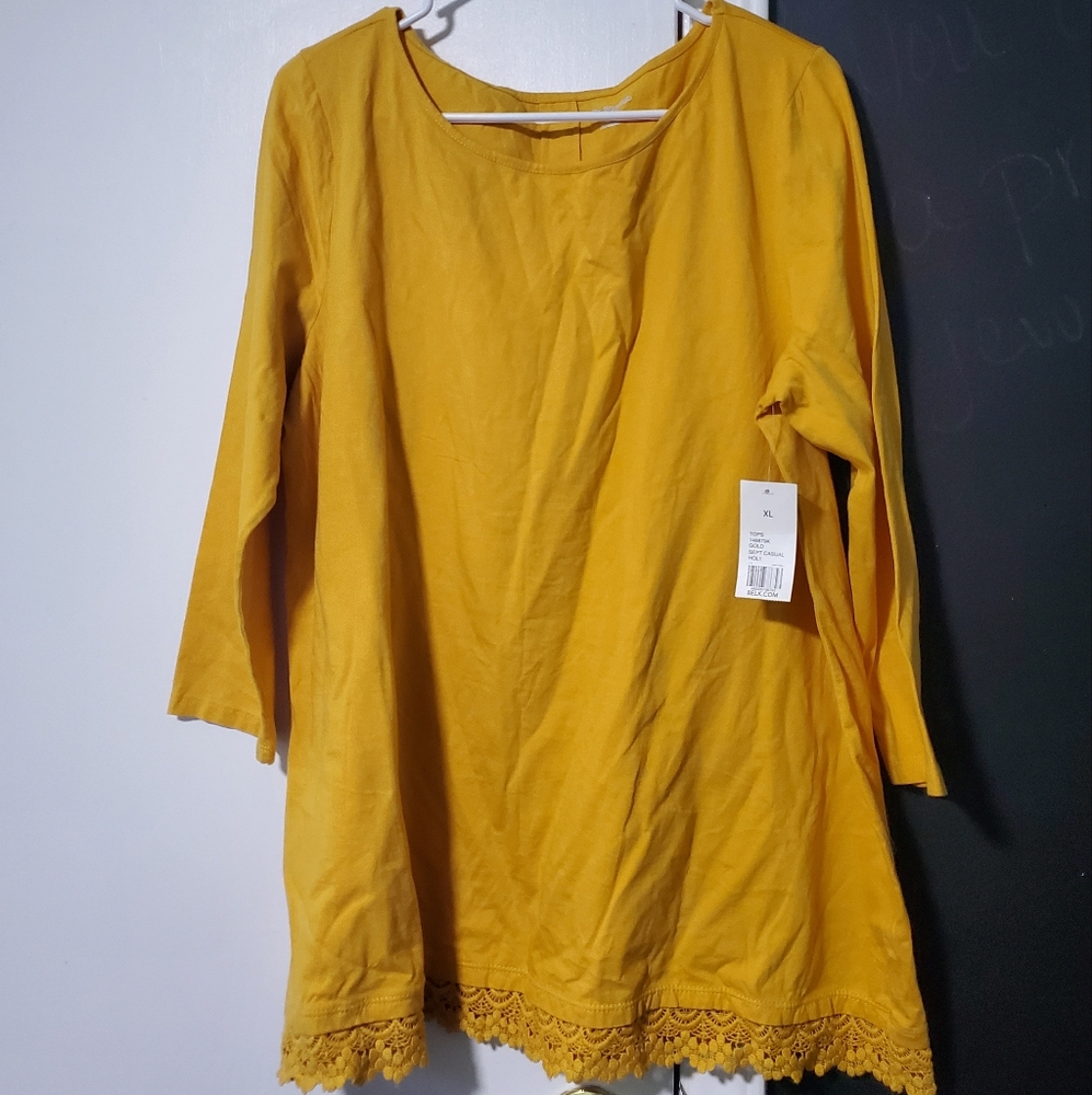 Kim Rogers NWT Size XL Gold Womans Pullover Lace Hem Top New with Tags